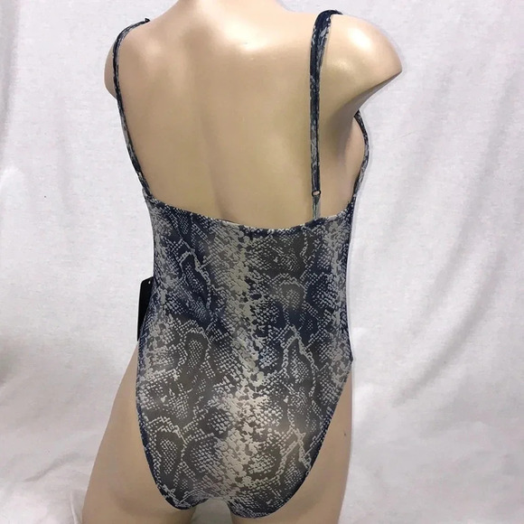 Faded Rose Blue Snake Print Mesh Bodysuit Size Medium. New With Tags - Picture 3 of 3